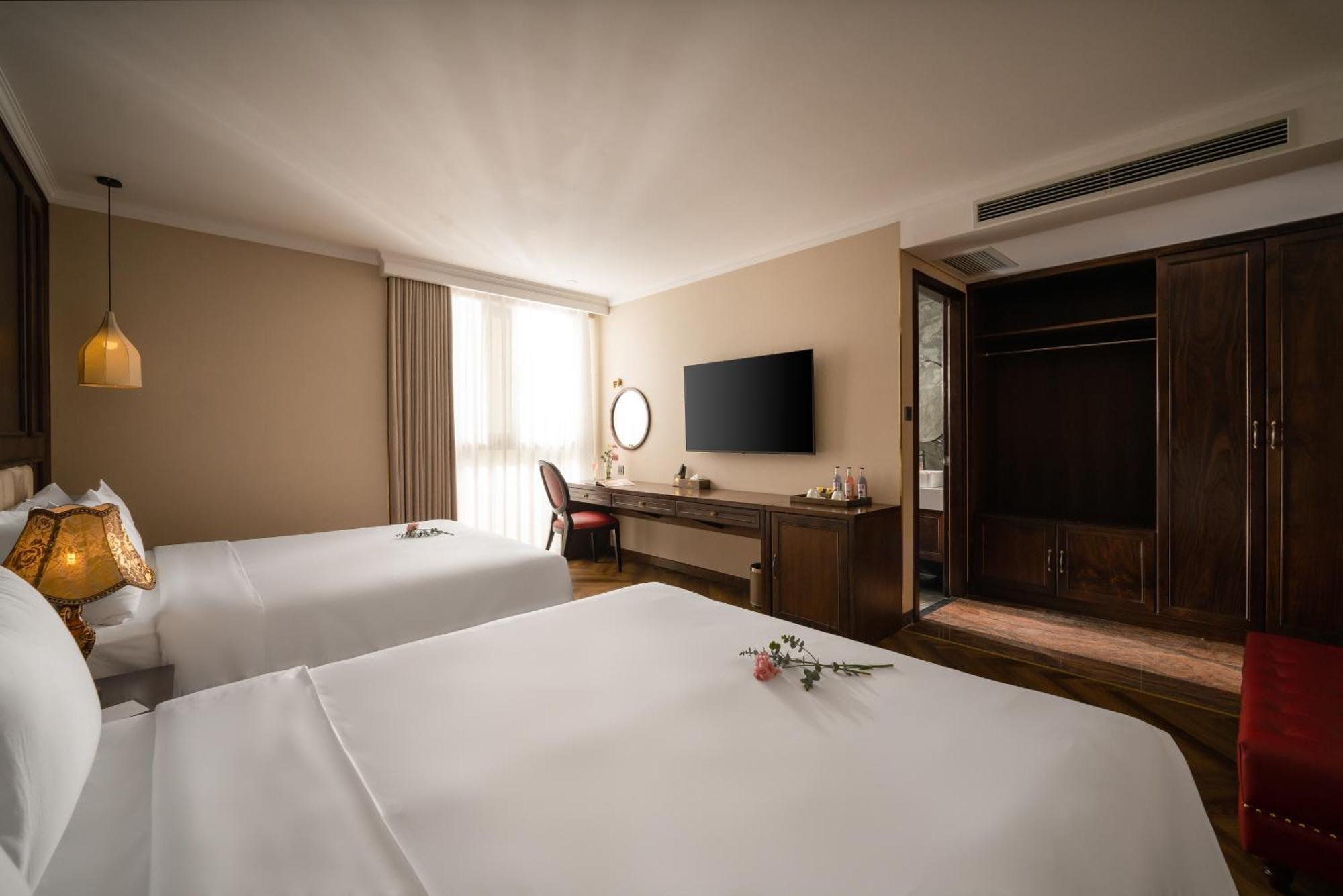 Golden Lotus Luxury - Complimentary Daily Afternoon Tea Hotel Da Nang