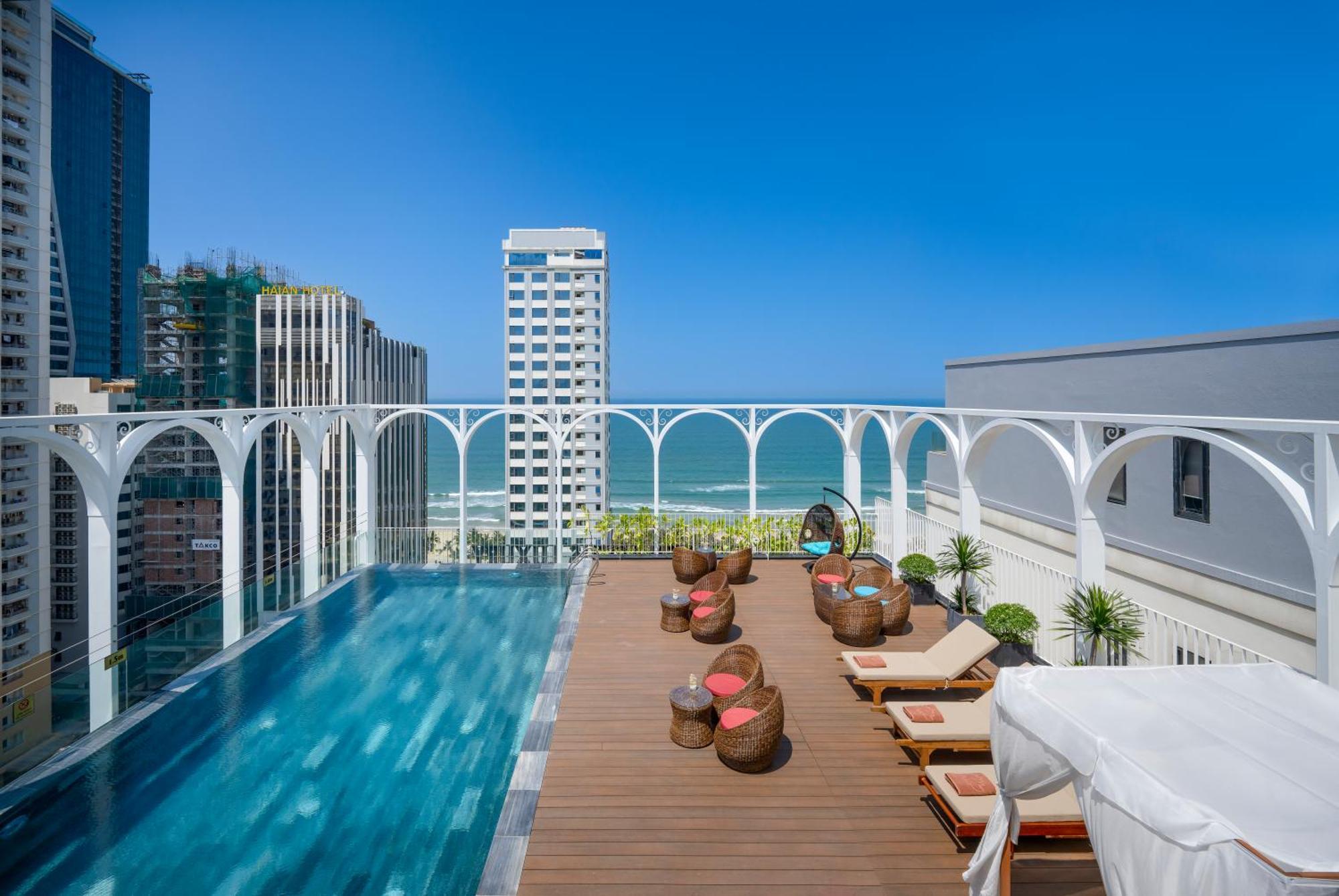 Golden Lotus Luxury - Complimentary Daily Afternoon Tea 4* Da Nang